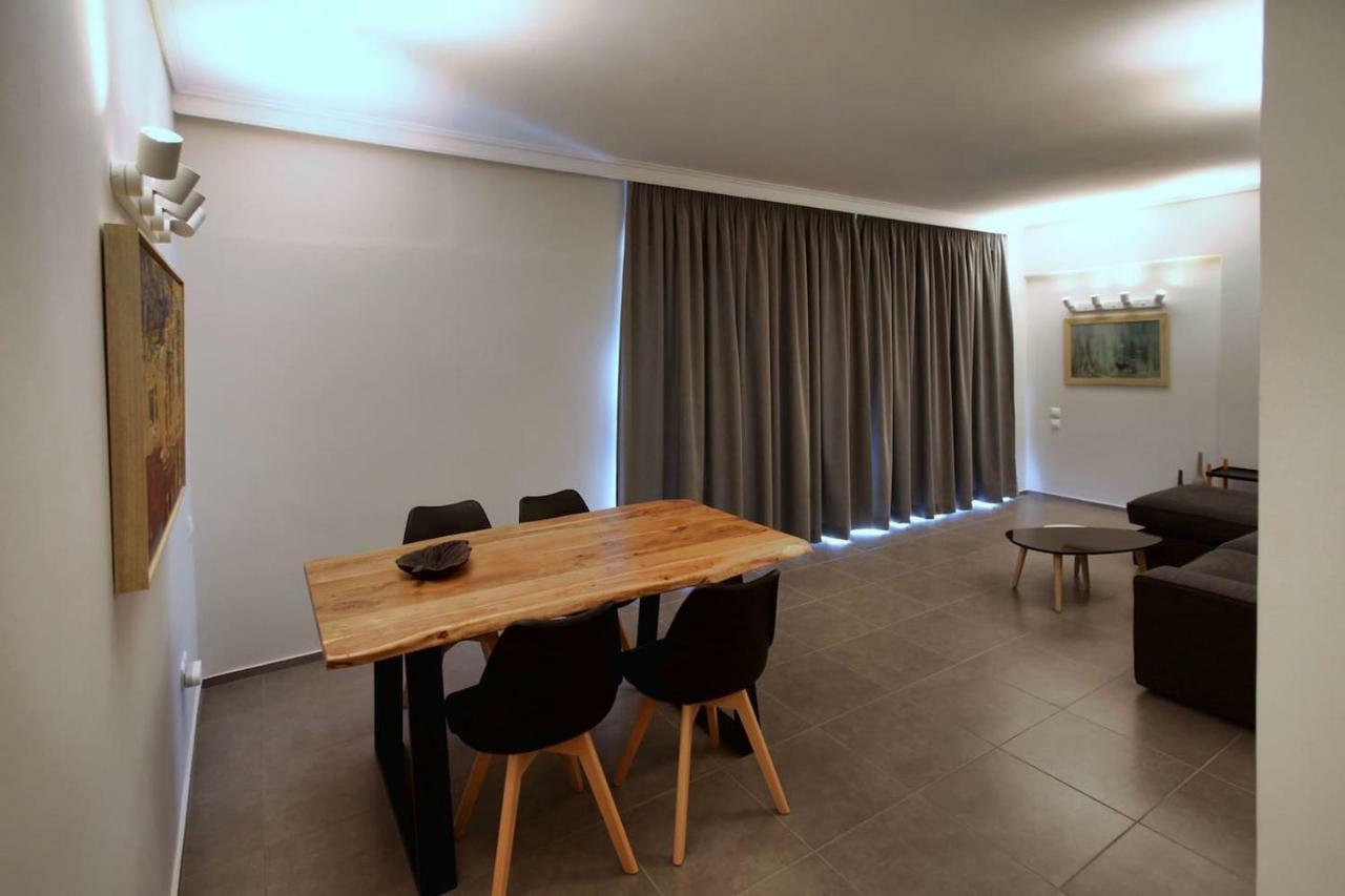 Seaside Renovated Top Floor Apartment Saronida ภายนอก รูปภาพ